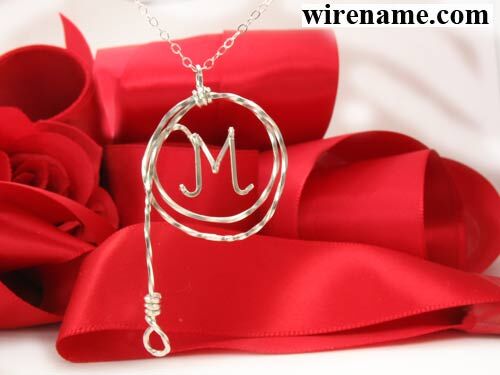 M_Lasso_Rope_pendant_necklace_3731 Personalized necklace in silver or gold wire